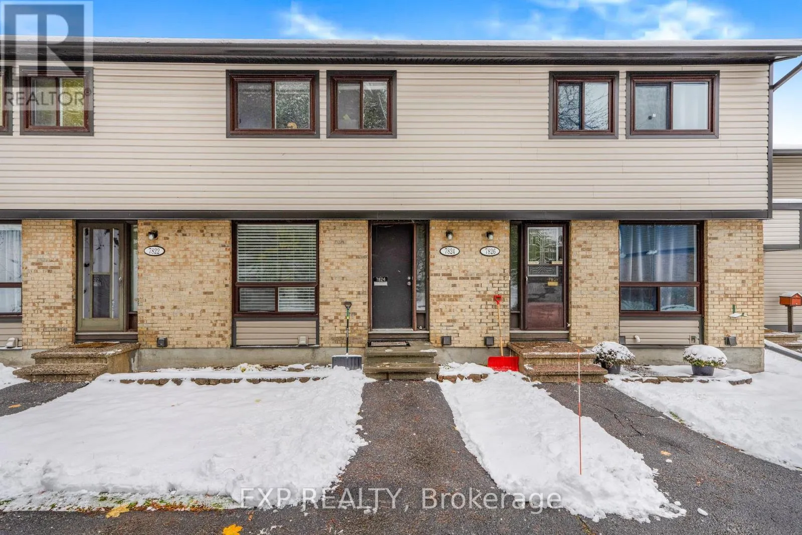 Row / Townhouse for rent: 70 - 7824 Jeanne D'arc Boulevard N, Ottawa, Ontario K1C 2E9