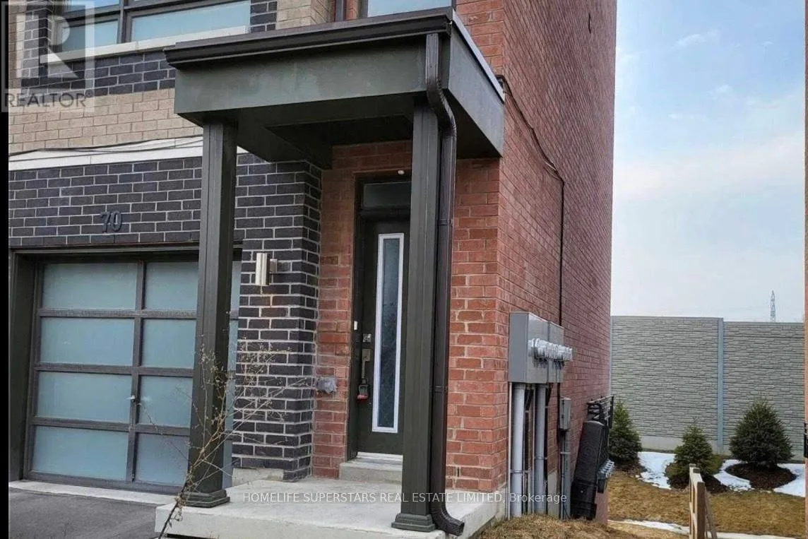 Row / Townhouse for rent: 70 Dalhousie Street, Vaughan, Ontario L4L 0L6