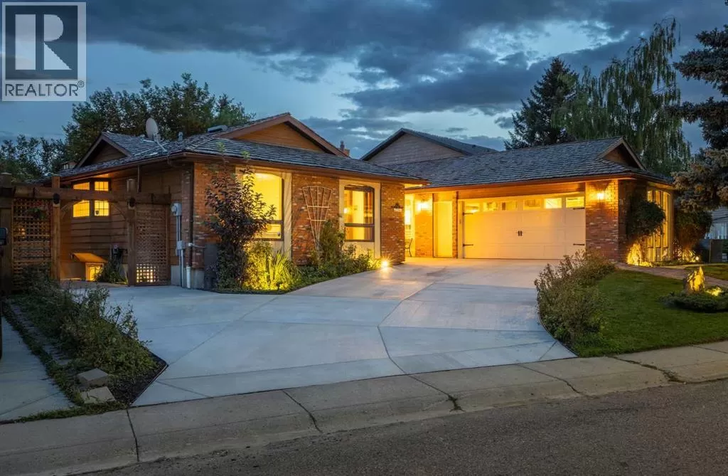 House for rent: 70 Downey Road, Okotoks, Alberta T1S 1H7