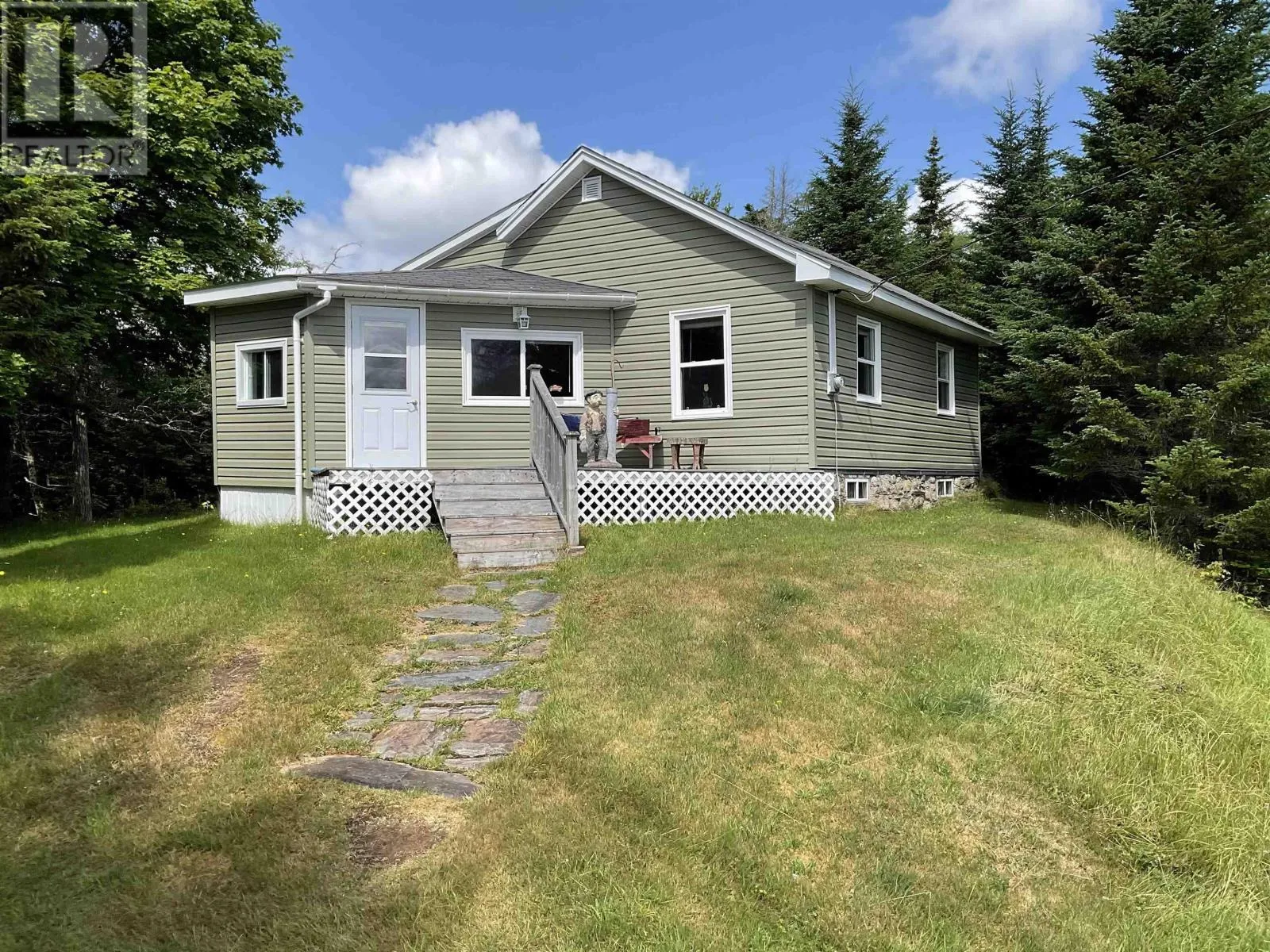 Recreational for rent: 70 Gerrior Road, Larrys River, Nova Scotia B0H 1T0