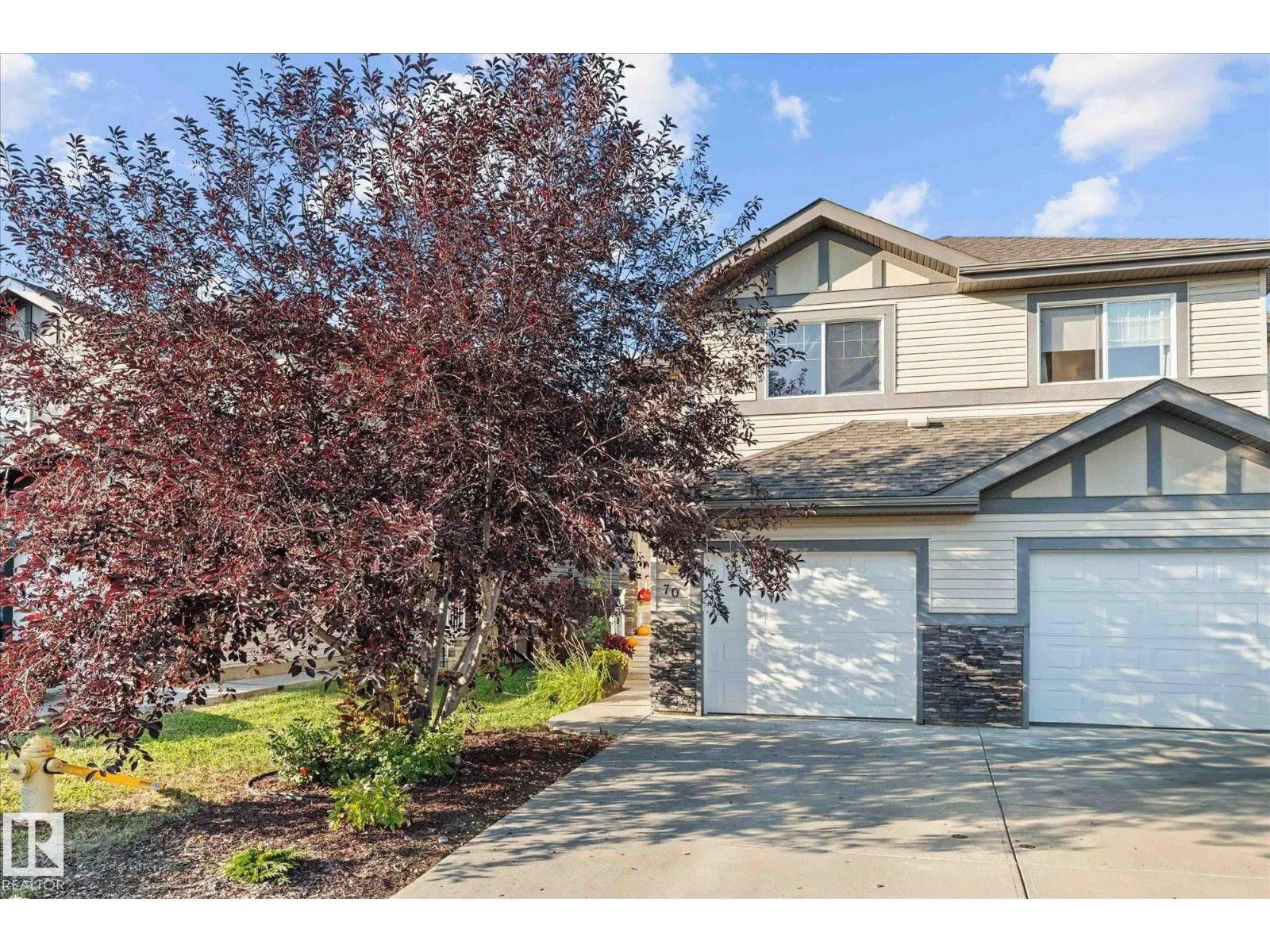 Duplex for rent: 70 Hamilton Co, Spruce Grove, Alberta T7X 0K4