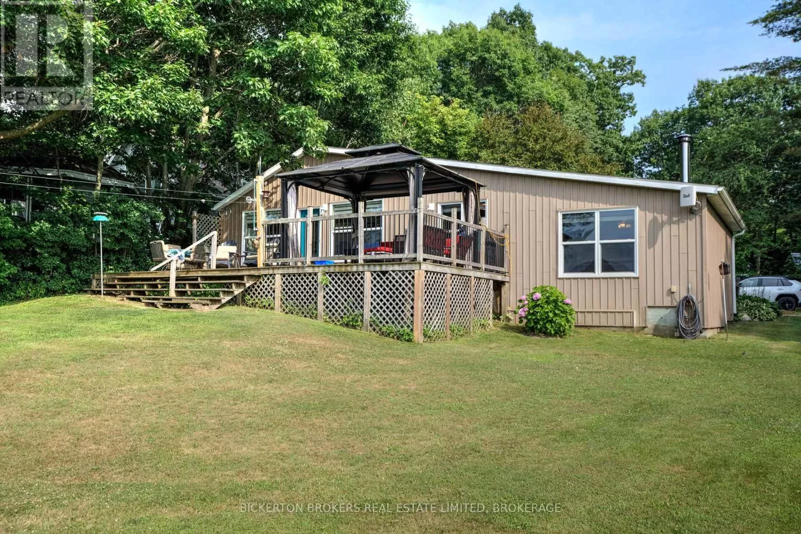 House for rent: 70 Kerry Point Road, Leeds and the Thousand Islands, Ontario K0E 1R0