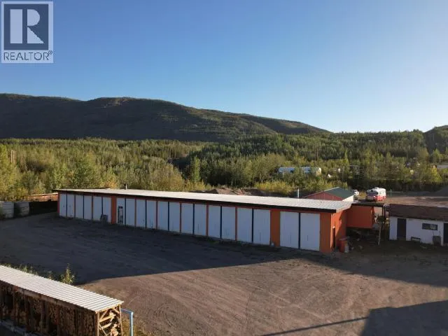 70 Mcquesten Rd, Faro, Yukon Y0B 1K0