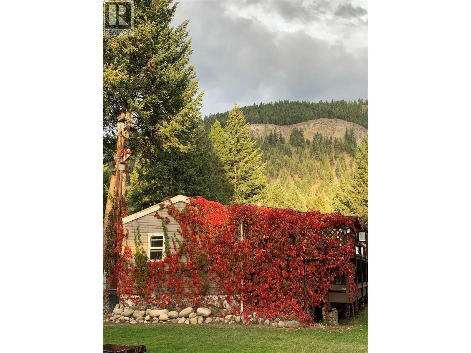 Manufactured Home for rent: 70 Smoker Road, Beaverdell, British Columbia V0H 1A0