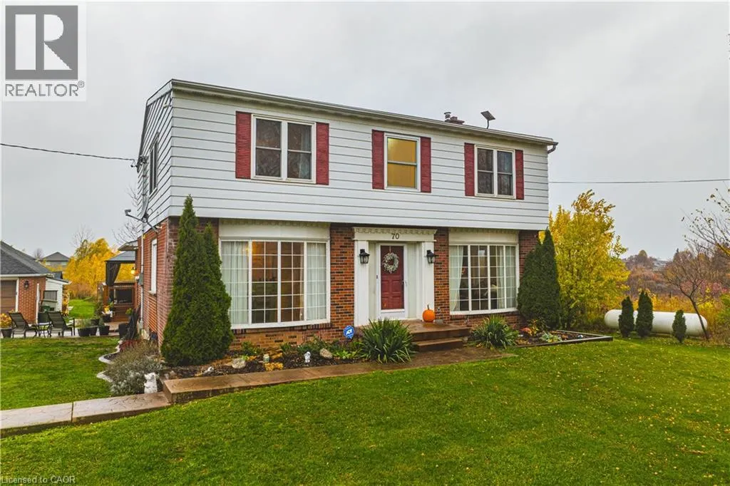 House for rent: 70 Webster Road, Hamilton, Ontario L8G 5E9