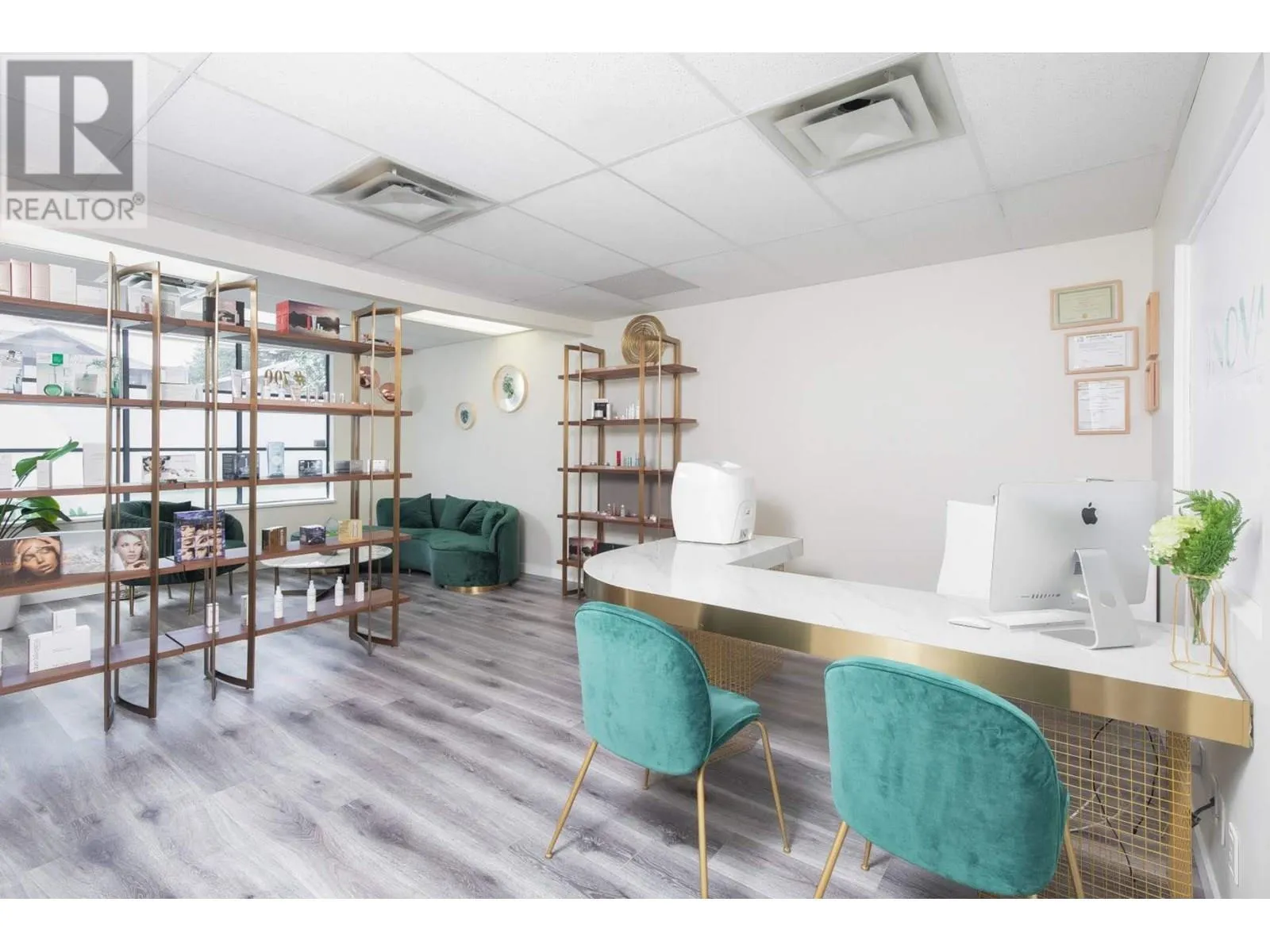 700 4400 Hazelbridge Way, Richmond, British Columbia V6X 3R8