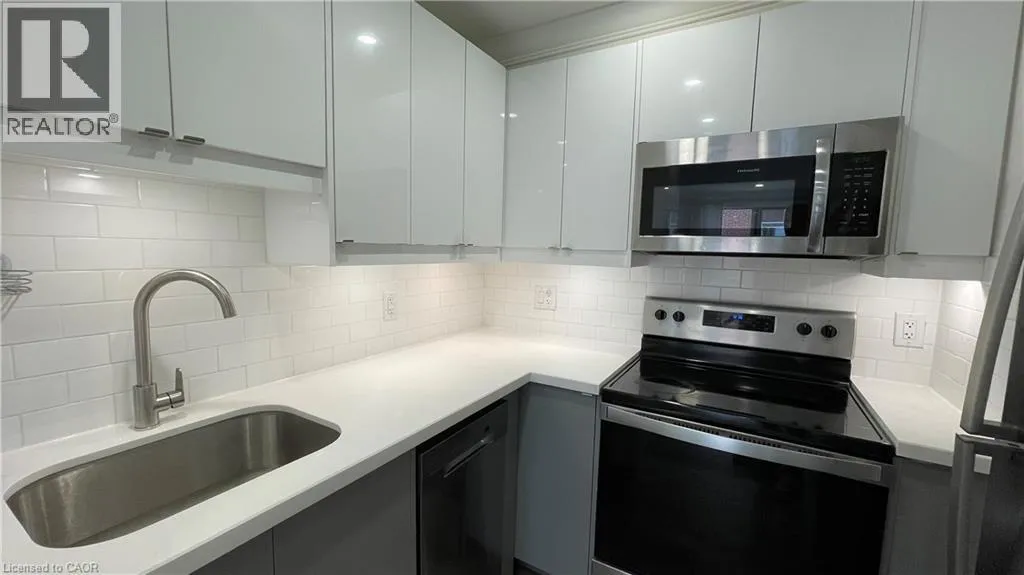 Apartment for rent: 700 Lawrence Road Unit# 305, Hamilton, Ontario L8K 1Z5