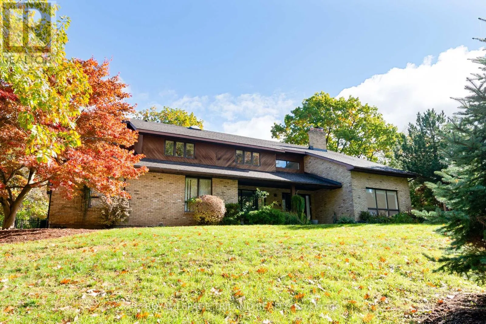 House for rent: 700 Westmount Hills Drive, London South, Ontario N6K 1B2