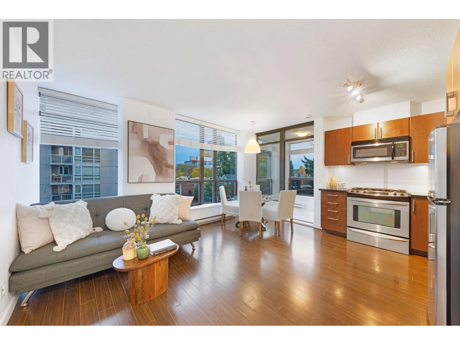 Apartment for rent: 701 1068 W Broadway, Vancouver, British Columbia V6H 0A7