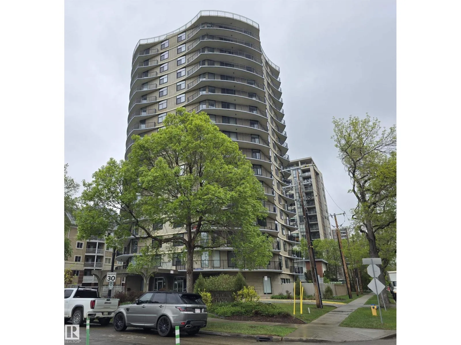 Apartment for rent: #701 11710 100 Av Nw, Edmonton, Alberta T5K 2G3