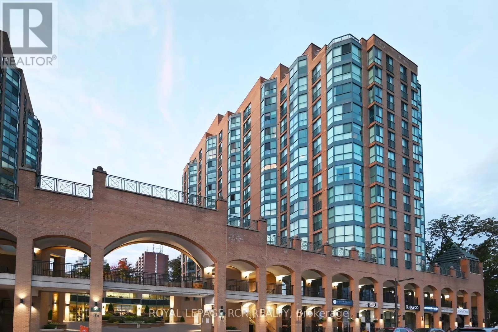 Apartment for rent: 701 - 150 Dunlop Street E, Barrie, Ontario L4M 6H1