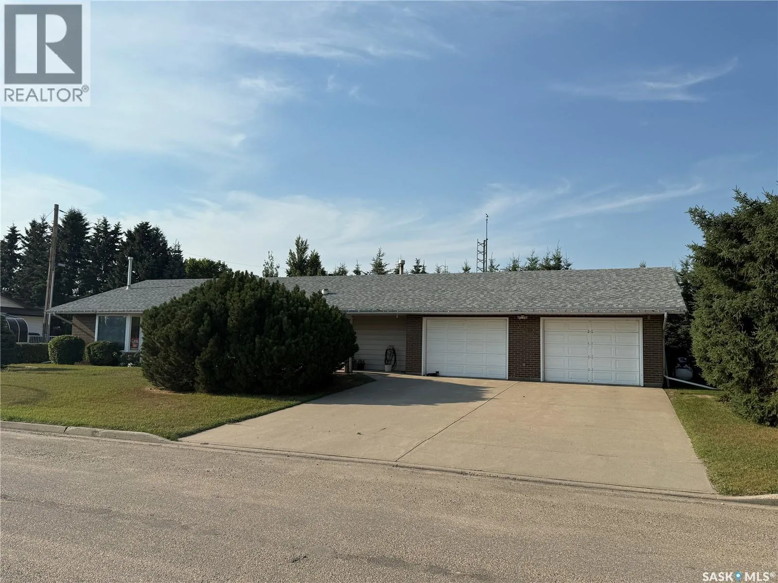 House for rent: 701 Adamson Crescent, Shellbrook, Saskatchewan S0J 2E0