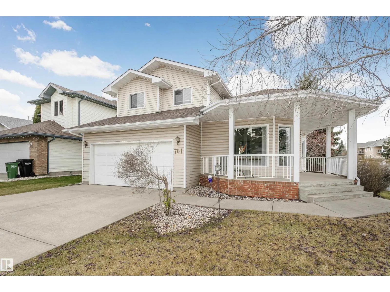 House for rent: 701 Revell Cr Nw, Edmonton, Alberta T6R 2G1