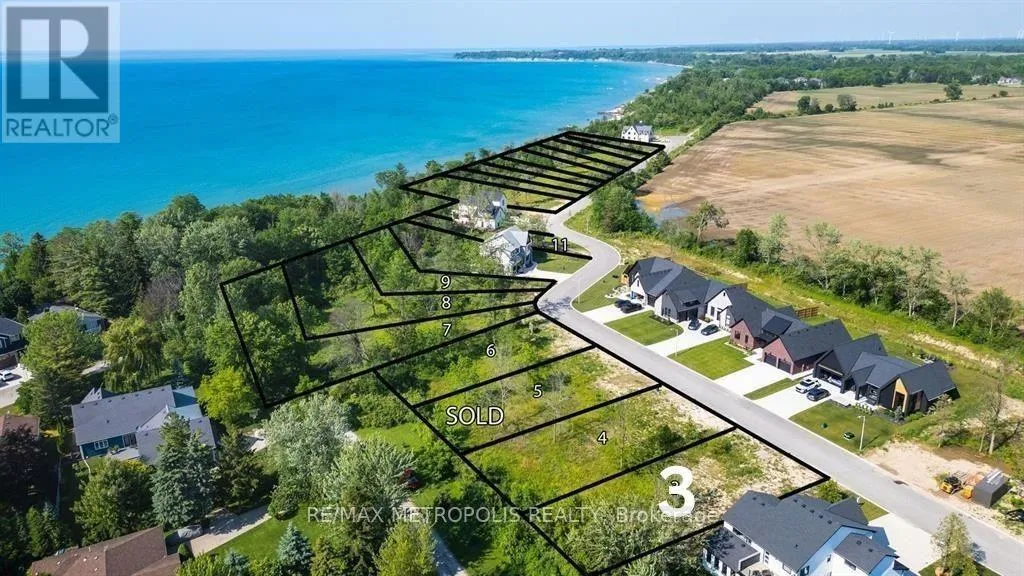 7011 Blue Coast Heights, Plympton-Wyoming, Ontario N0N 1E0