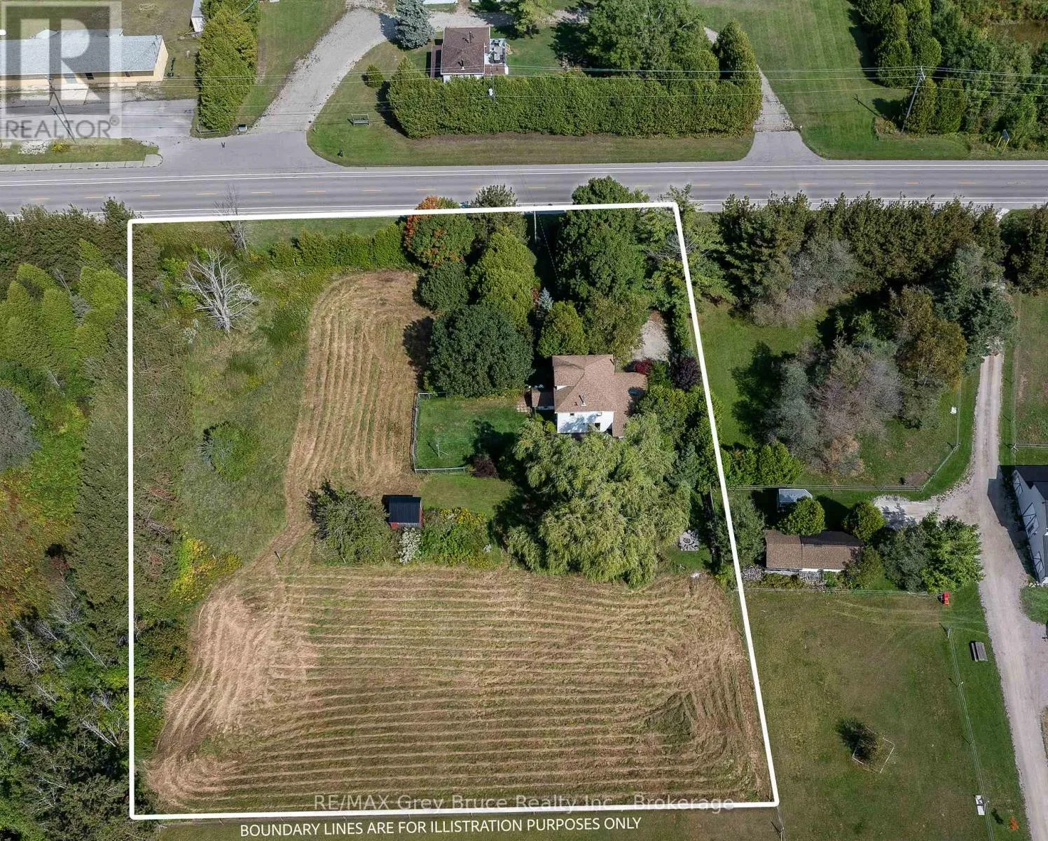 House for rent: 7011 Highway 6, Northern Bruce Peninsula, Ontario N0H 2R0