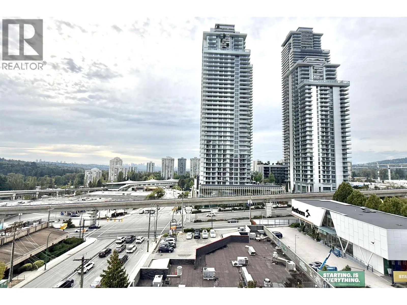 Apartment for rent: 702 518 Whiting Way, Coquitlam, British Columbia V3J 0H7