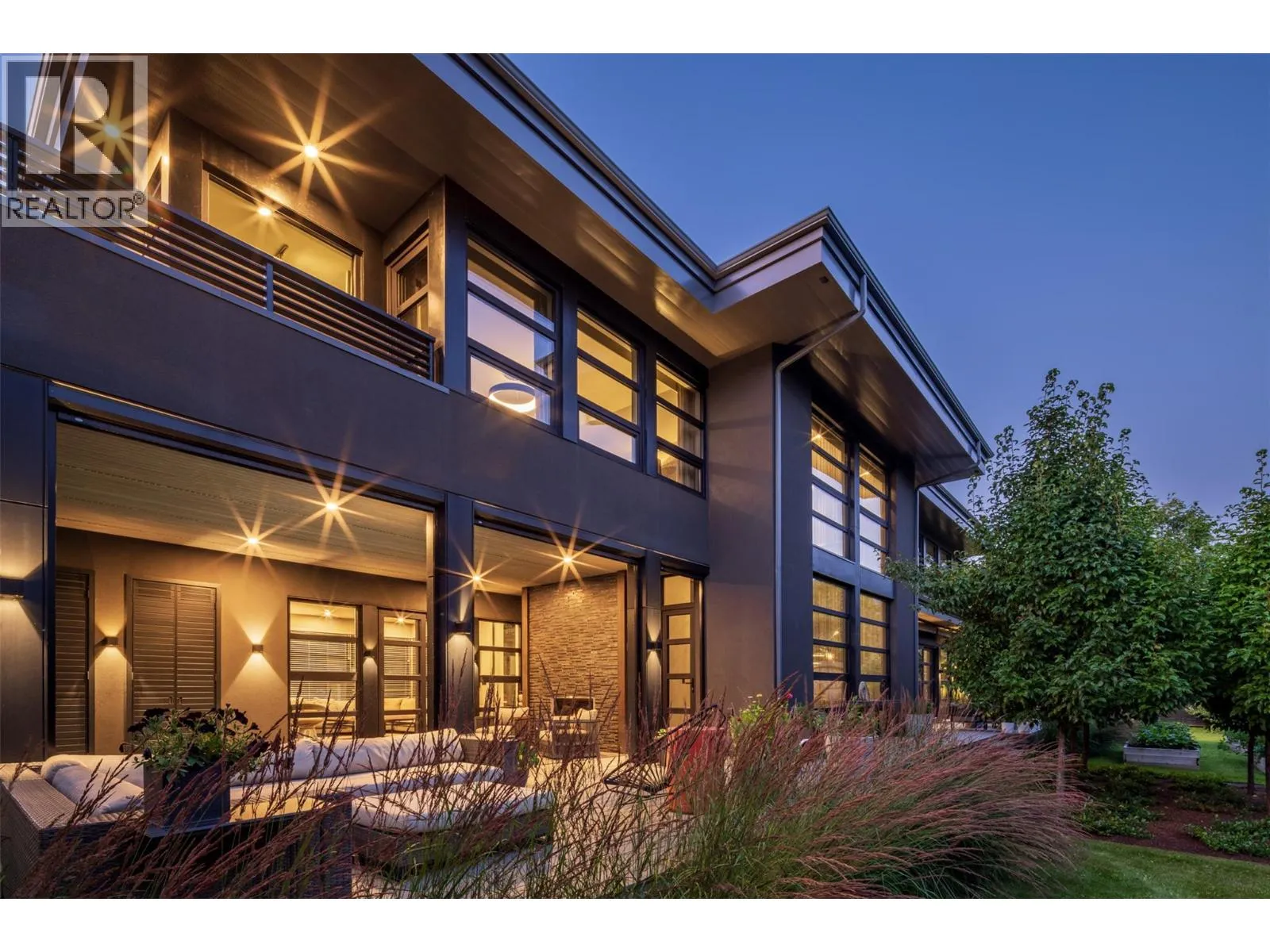 House for rent: 702 7th Street, Golden, British Columbia V0A 1H0