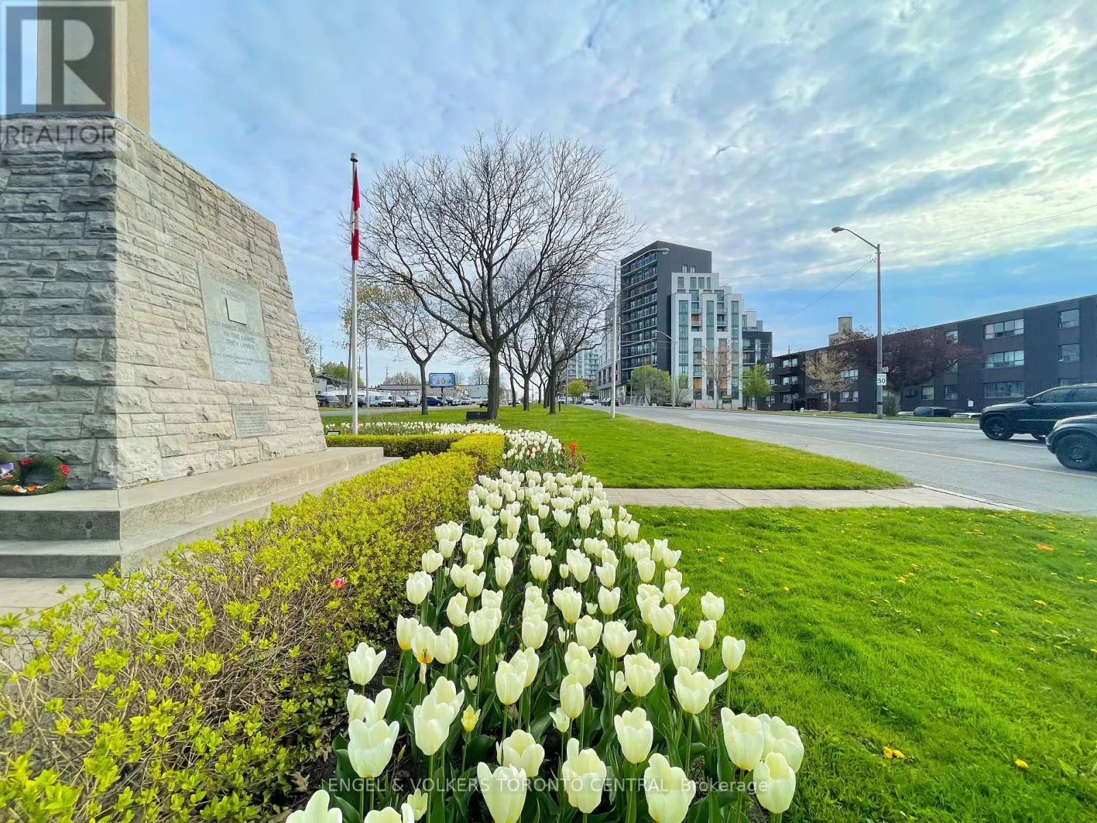 Apartment for rent: 702 - 90 Glen Everest Road, Toronto, Ontario M1N 1T7