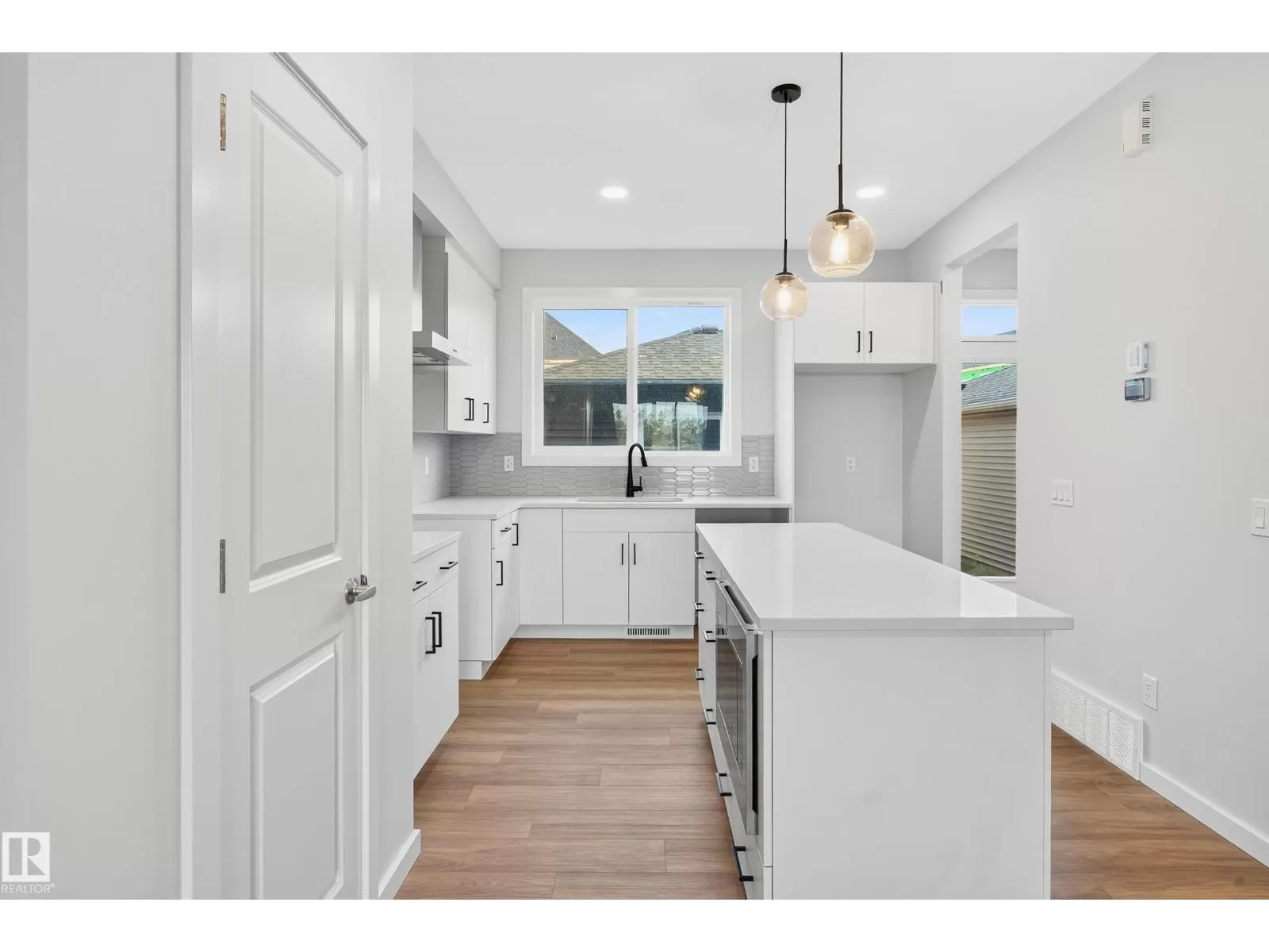 House for rent: 702 Southfork Dr, Leduc, Alberta T9E 0X1