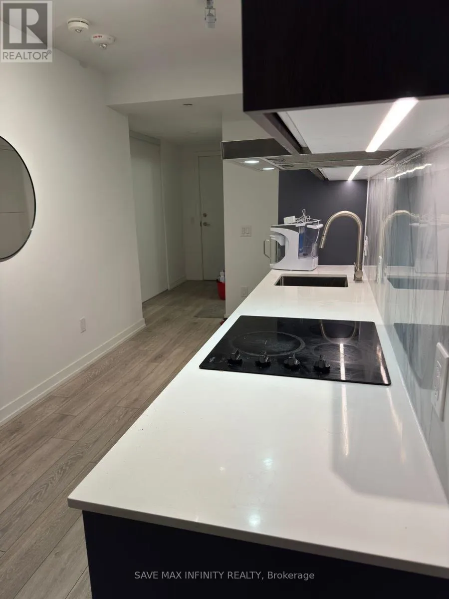 Apartment for rent: 703 - 1100 Sheppard Avenue W, Toronto, Ontario M3J 0H1