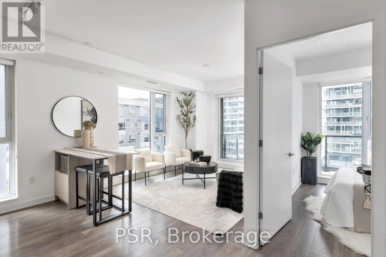 Apartment for rent: 703 - 130 River Street, Toronto, Ontario M5A 0R8