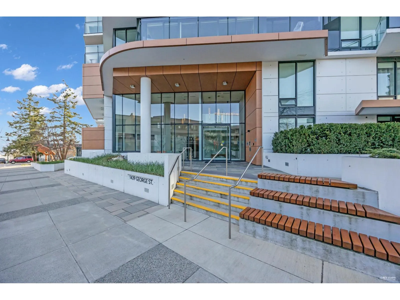 Apartment for rent: 703 1439 George Street, White Rock, British Columbia V4B 0B9