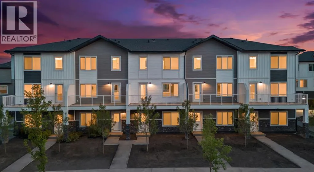 Row / Townhouse for rent: 703, 280 Chelsea Road, Chestermere, Alberta T1X 2X9