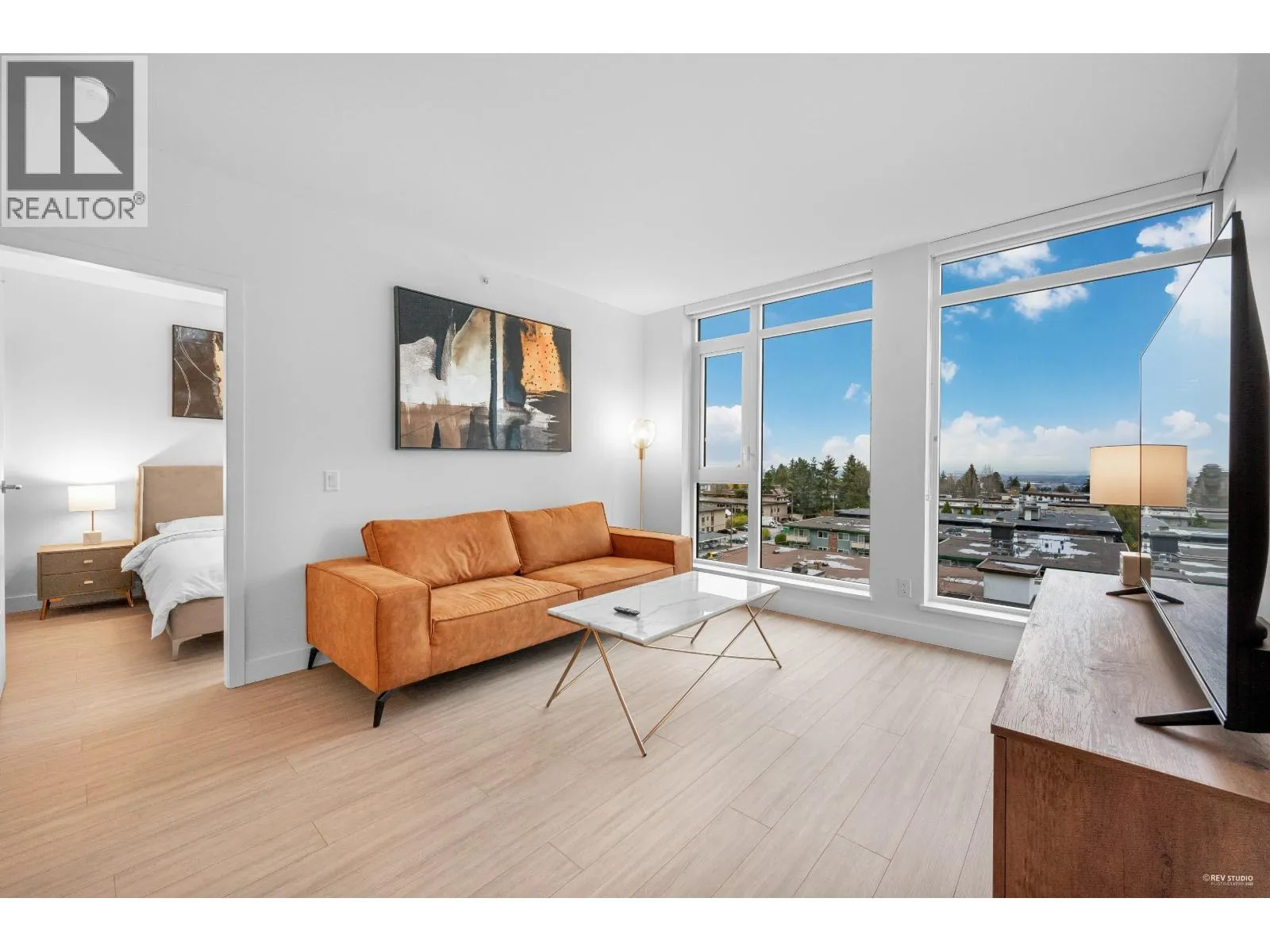 Apartment for rent: 703 6398 Silver Avenue, Burnaby, British Columbia V5H 0K7