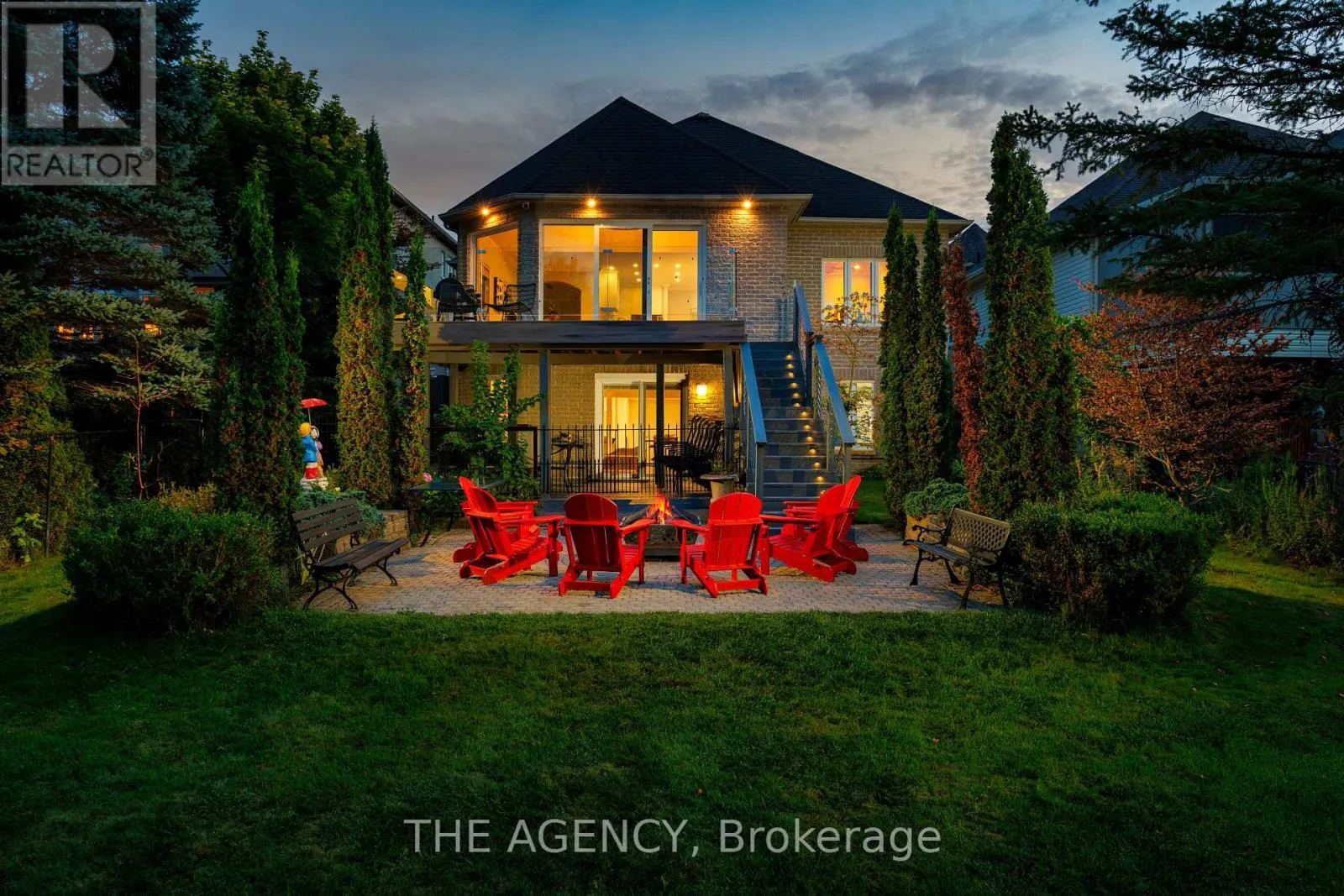 House for rent: 703 Madeline Heights, Newmarket, Ontario L3X 2J6