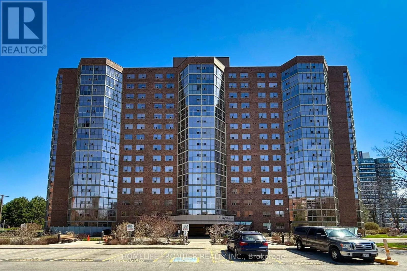 Apartment for rent: 704 - 20 Baif Boulevard, Richmond Hill, Ontario L4C 8T1