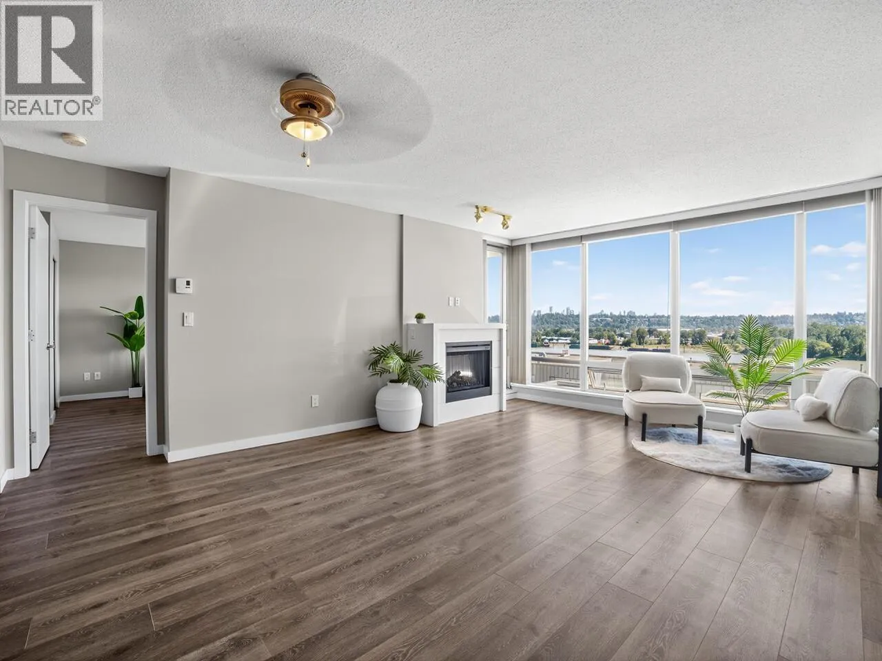 Apartment for rent: 704 39 Sixth Street, New Westminster, British Columbia V3L 0B3