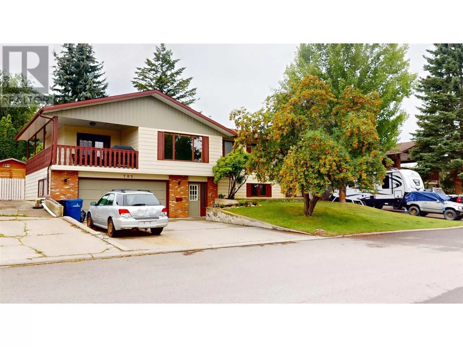 House for rent: 705 15th Street S, Cranbrook, British Columbia V1C 5N9