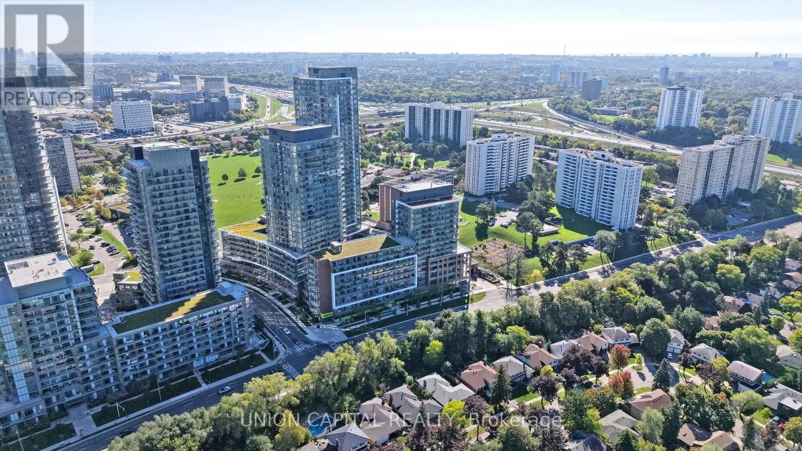 Apartment for rent: 705 - 36 Forest Manor Road, Toronto, Ontario M2J 1M5