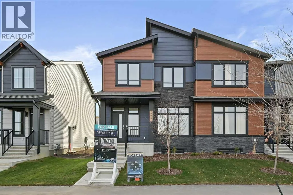 Duplex for rent: 7051 Rangeview Avenue Se, Calgary, Alberta T3S 0R1