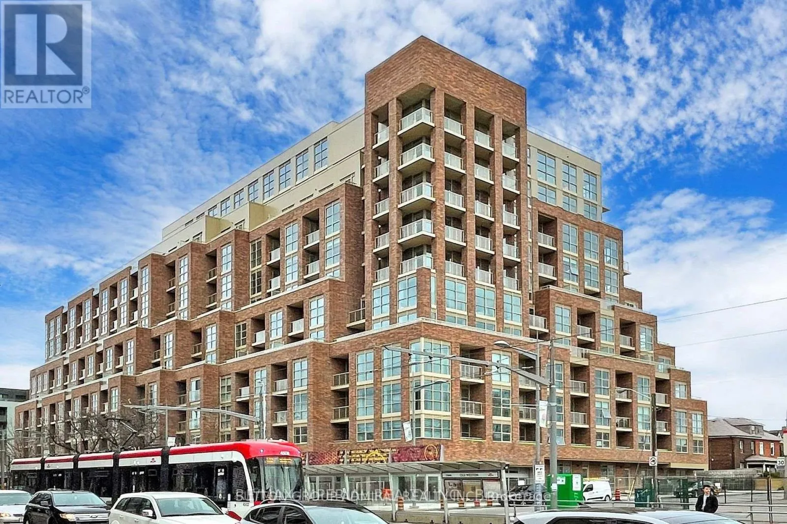 Apartment for rent: 706 - 1787 St Clair Avenue W, Toronto, Ontario M6N 0B7