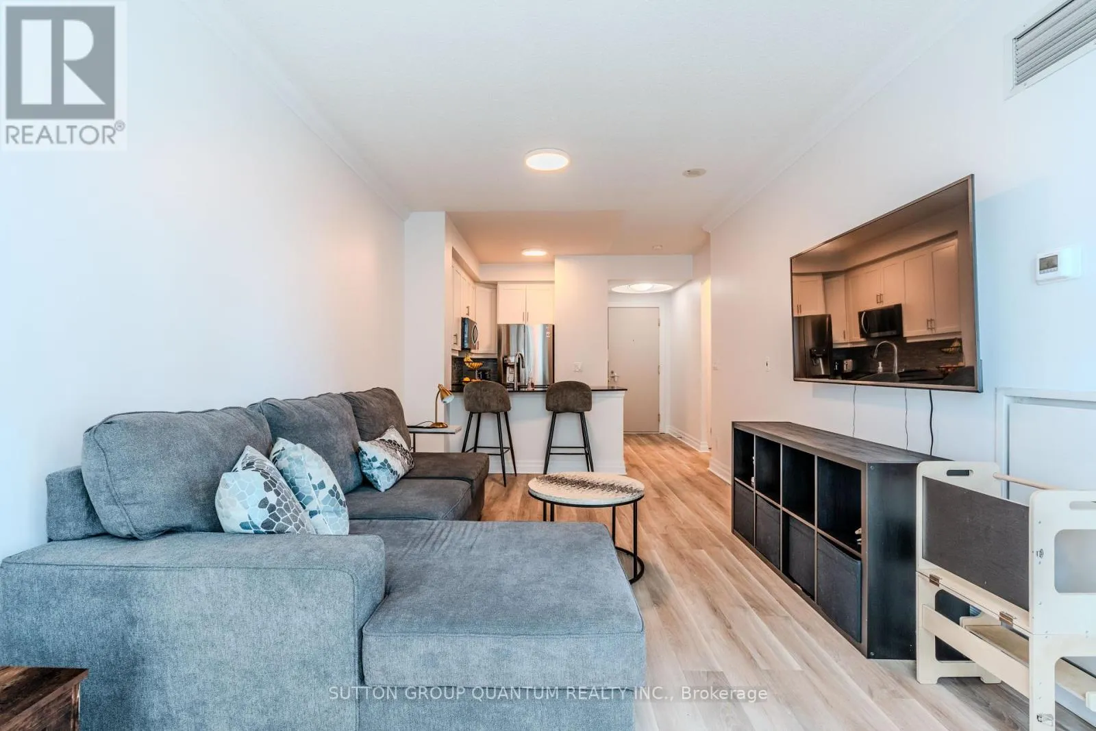 Apartment for rent: 706 - 2087 Lake Shore Boulevard W, Toronto, Ontario M8V 4G3