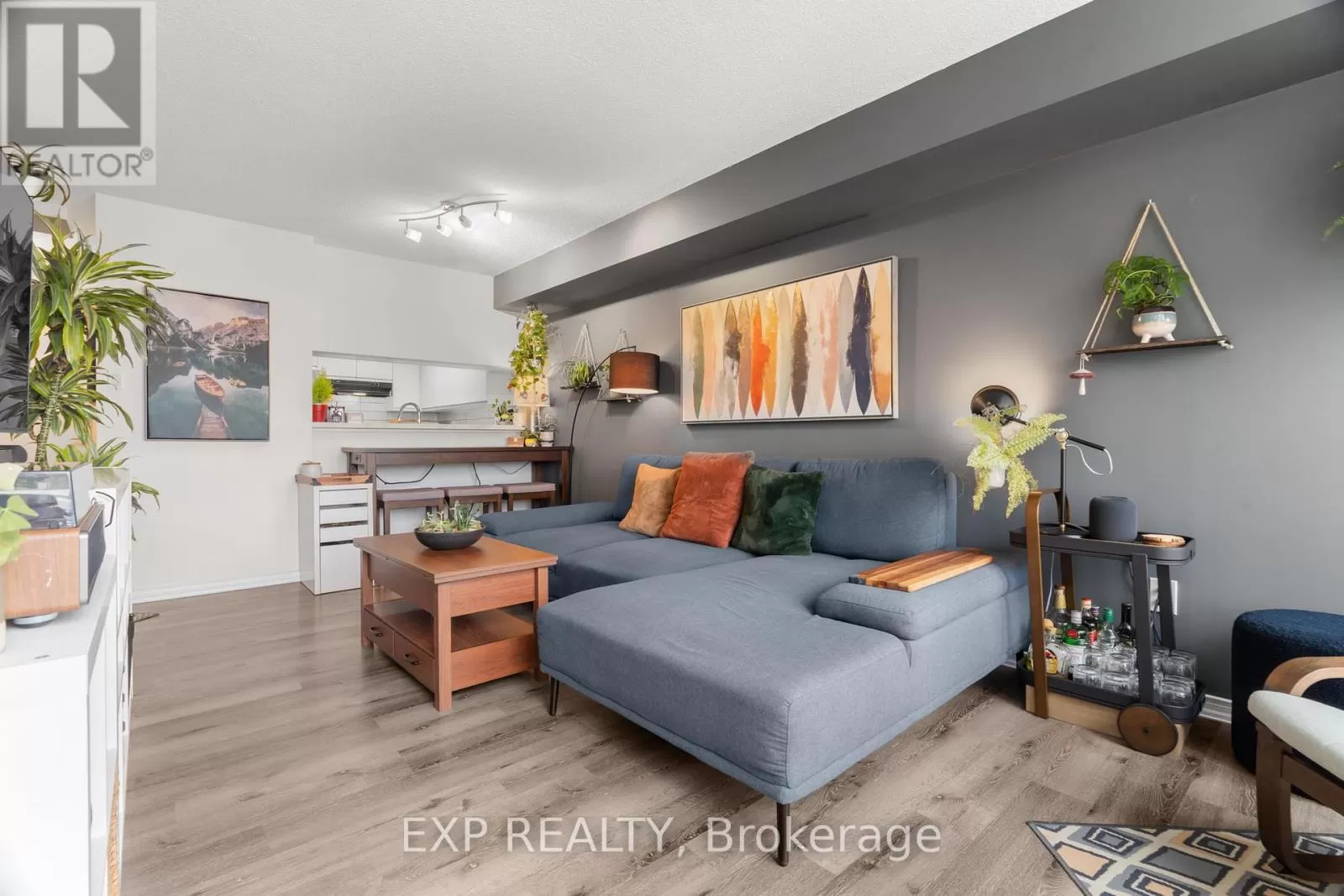 Apartment for rent: 706 - 75 King Street E, Mississauga, Ontario L5A 4G5