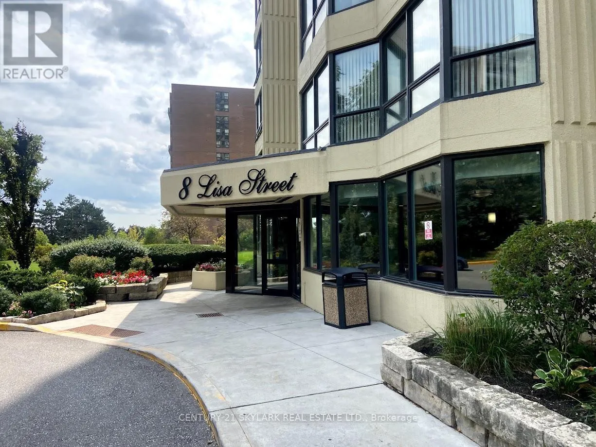 Apartment for rent: 706 - 8 Lisa Street, Brampton, Ontario L6Y 3V1