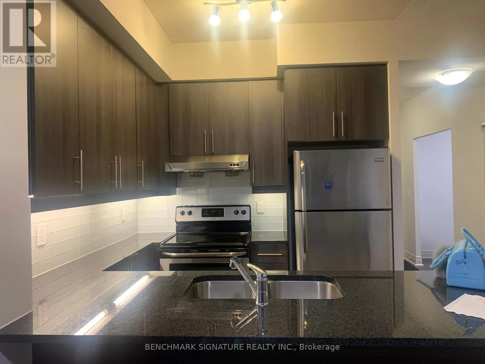 Apartment for rent: 706 - 8130 Birchmount Road, Markham, Ontario L6G 0E4