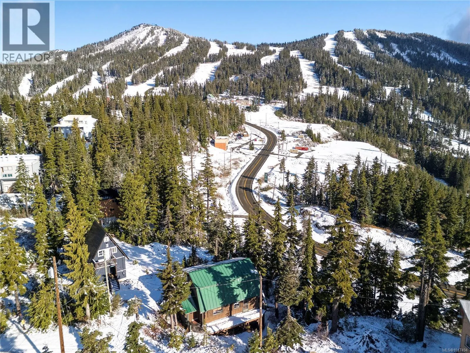 House for rent: 706 Glacier View Close, Courtenay, British Columbia V9T 1L0