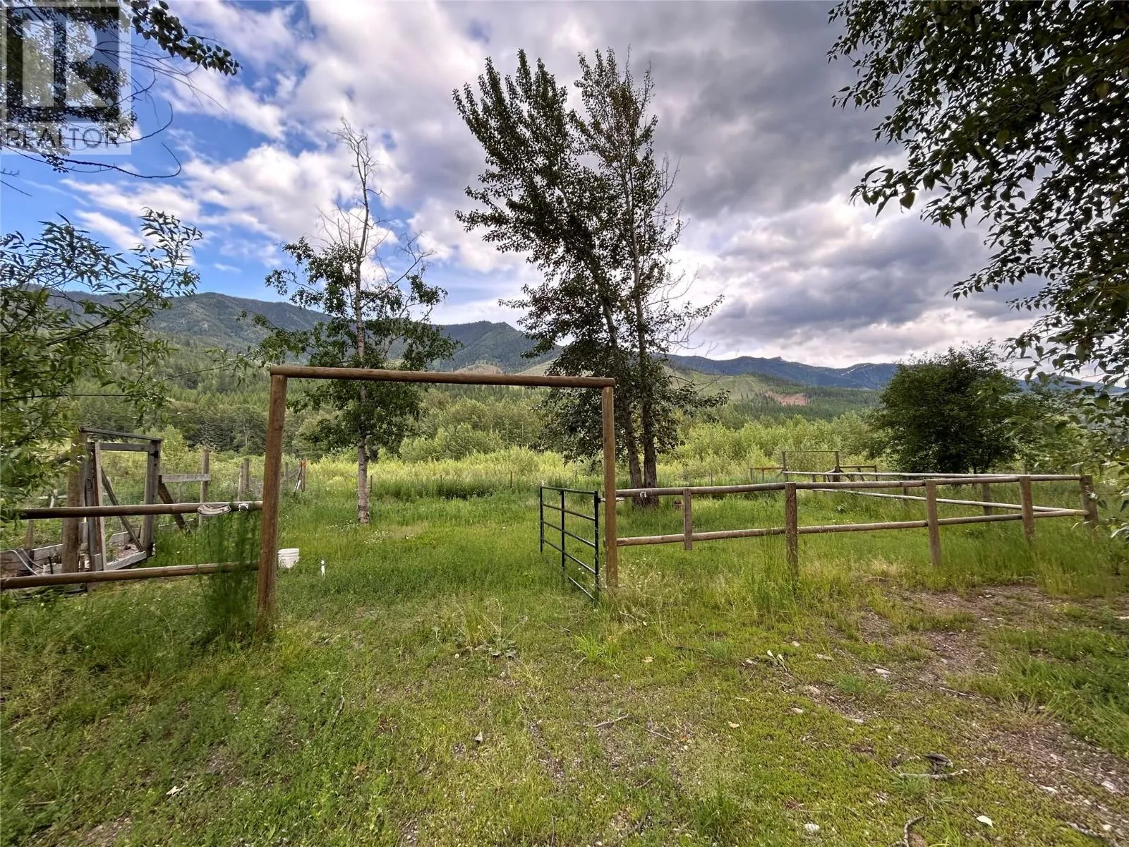Other for rent: 7065 Stubbs Road, Fernie, British Columbia V0B 1M5