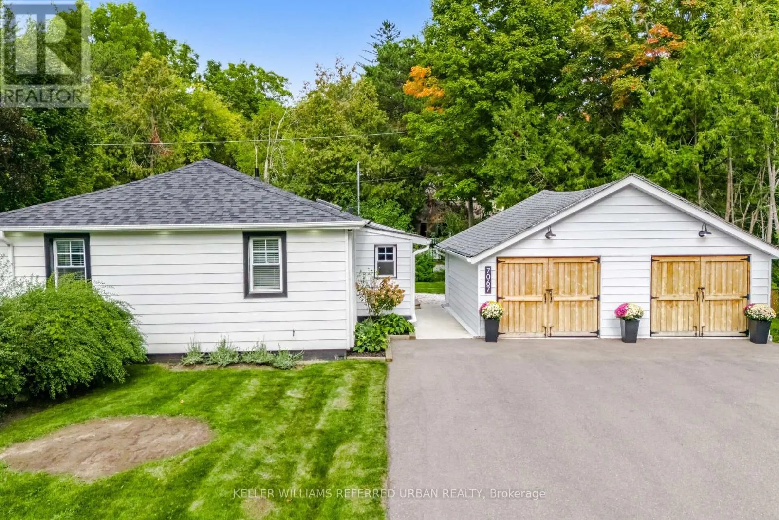 House for rent: 7067 Old Mill Lane, Mississauga, Ontario L5W 1A1