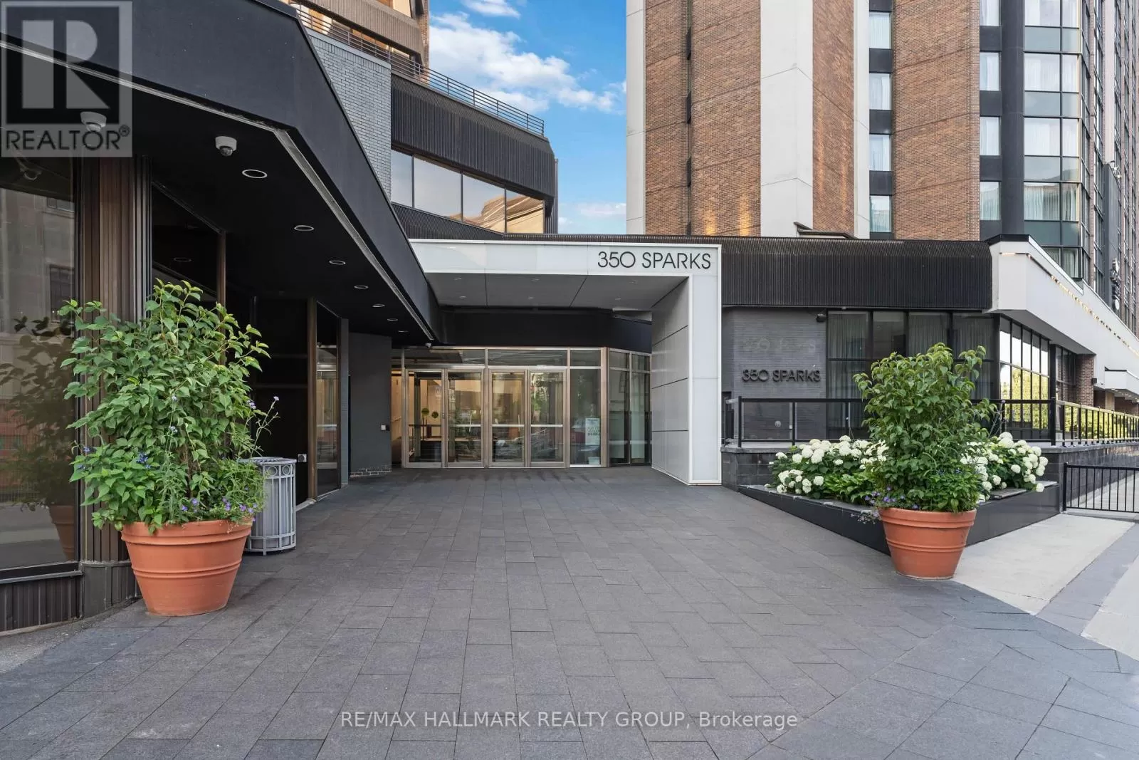 Offices for rent: 707 - 350 Sparks Street, Ottawa, Ontario K1R 7S8