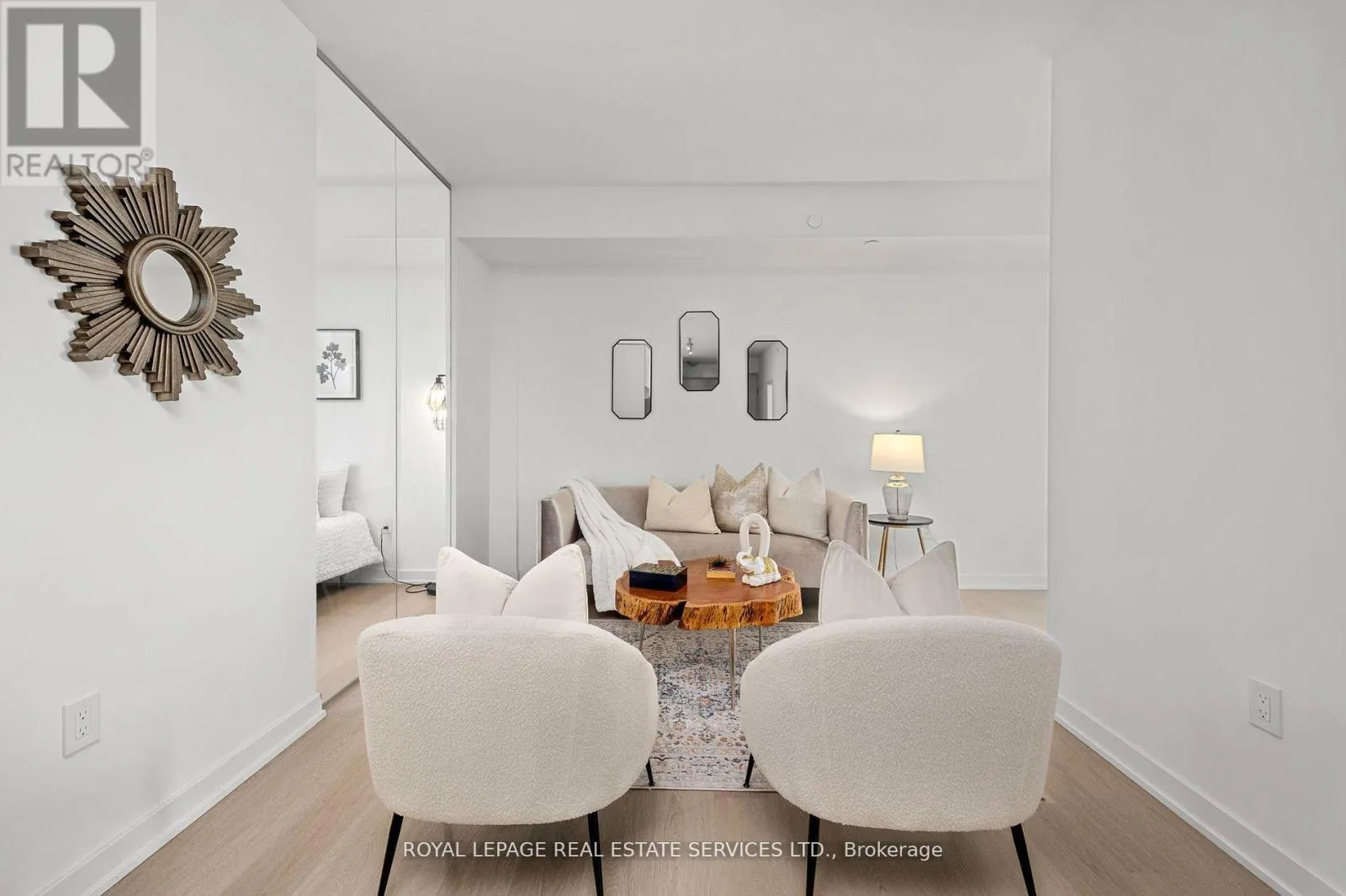 Apartment for rent: 708 - 859 The Queensway, Toronto, Ontario M8Z 1N8