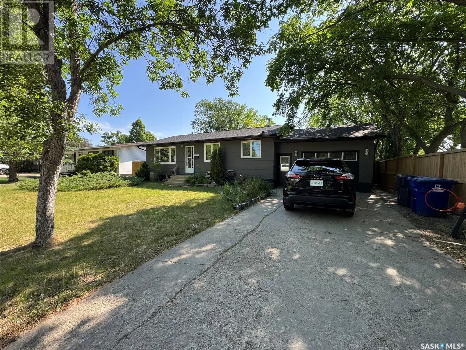 House for rent: 708 Brimacombe Drive, Weyburn, Saskatchewan S4H 0A2