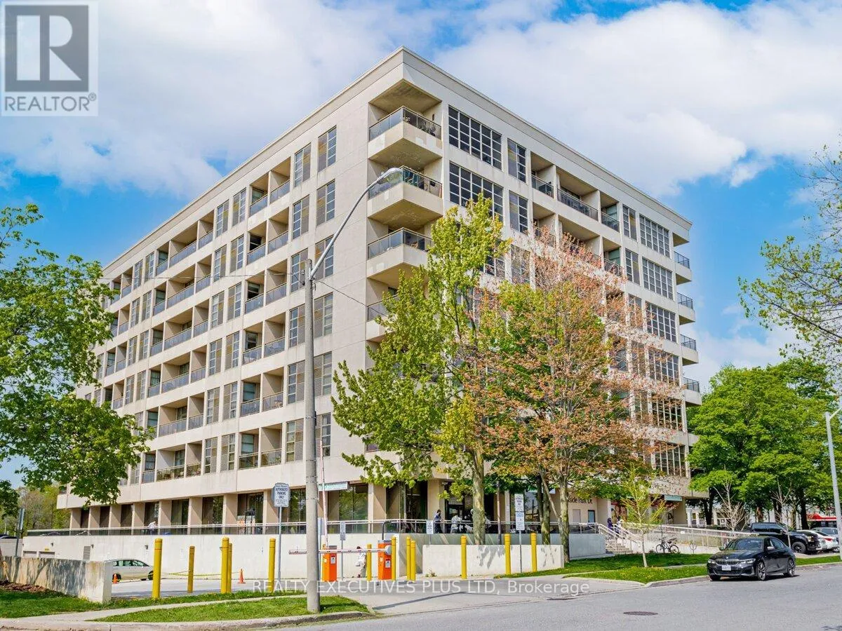 Apartment for rent: 709 - 1 Leaside Park Drive, Toronto, Ontario M4H 1R1