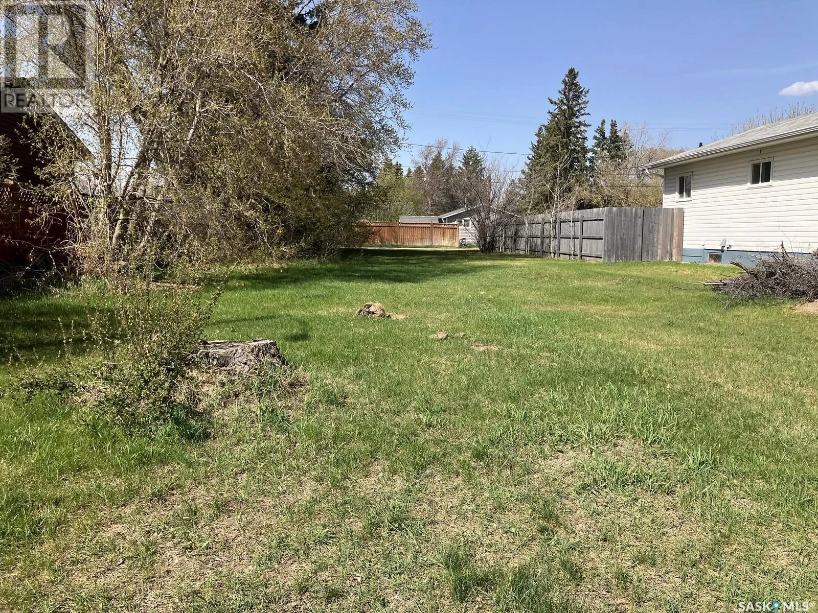 Unknown for rent: 709 10th Avenue W, Nipawin, Saskatchewan S0E 1E0
