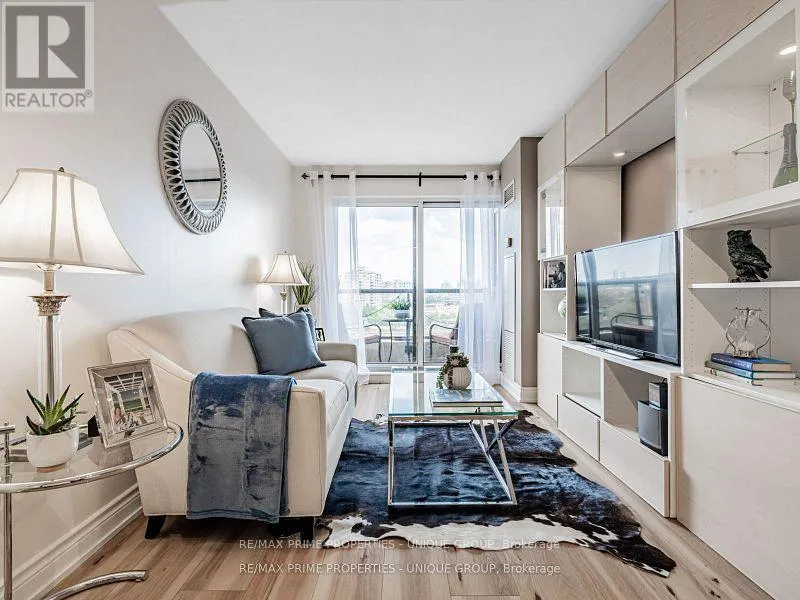 Apartment for rent: 709 - 18 Harding Boulevard, Richmond Hill, Ontario L4C 0T3