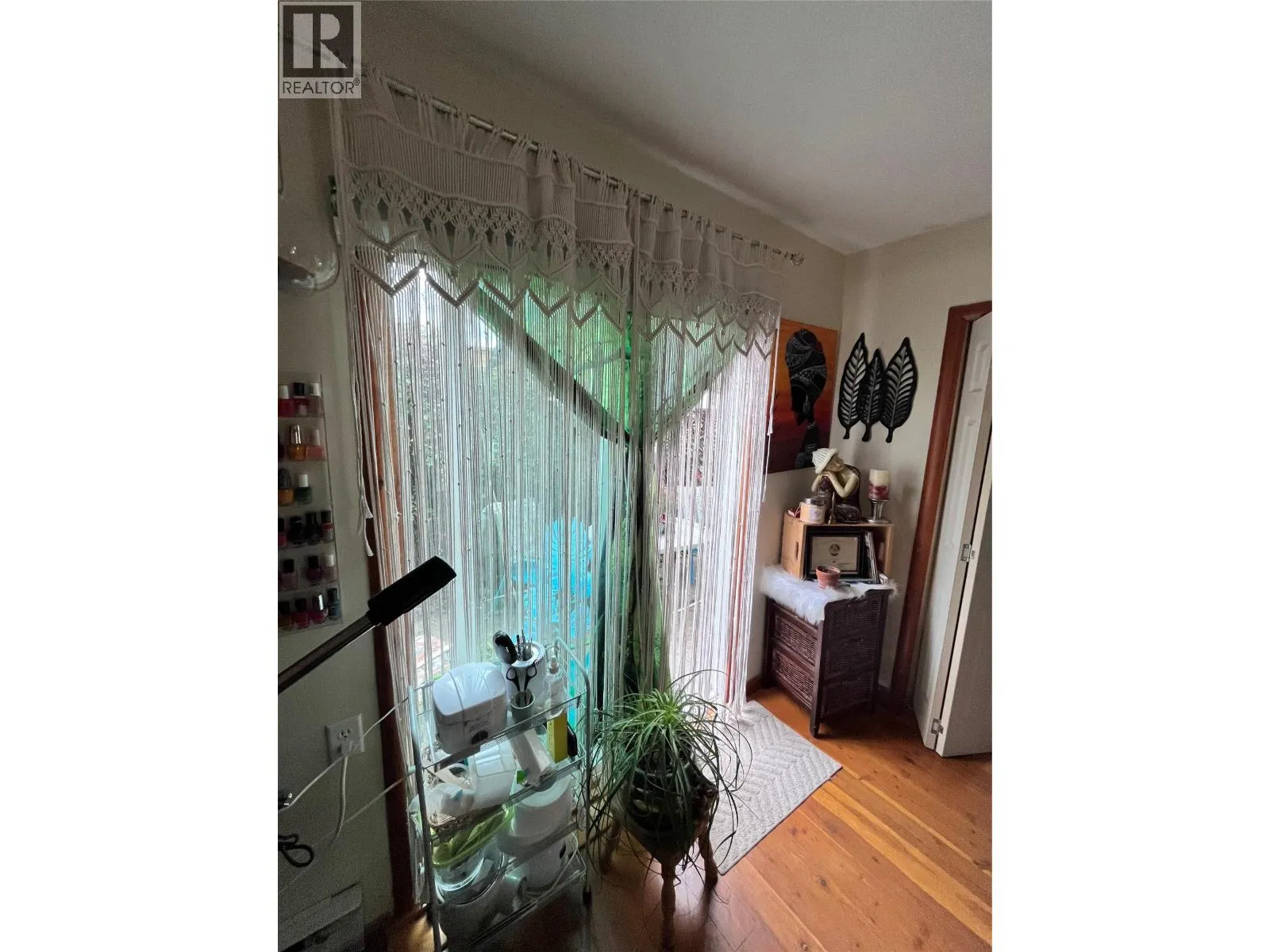 House for rent: 709 2nd Street, Castlegar, British Columbia V1N 1Y9