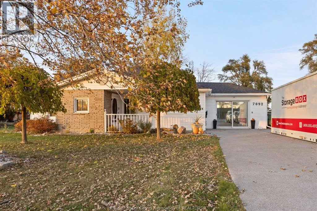 House for rent: 7092 Highway 3, Tecumseh, Ontario N0R 1K0